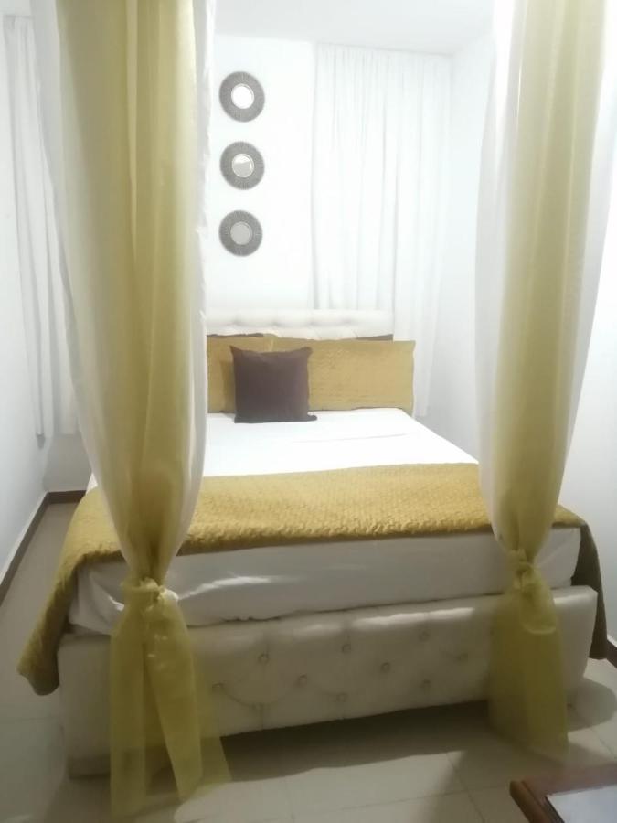 里奥班巴 El Mochilero旅舍 外观 照片
